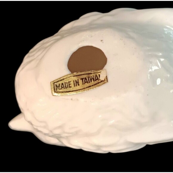 Vintage Pair Of White Bird Dove Porcelain Christmas Ornaments Glossy 3" x 1.5" - Picture 6 of 10